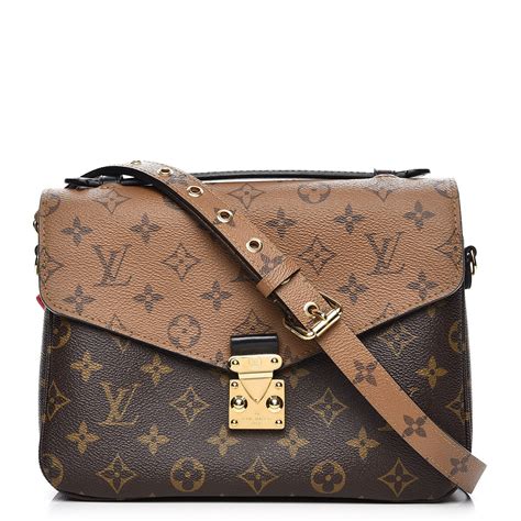 prijs louis vuitton tas pochette metis|louis vuitton pochette monogram.